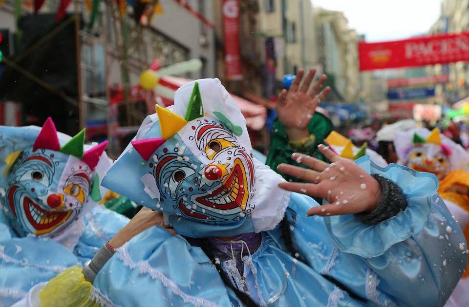 La Paz cierra cinco vías principales este domingo por la Farándula de Pepinos