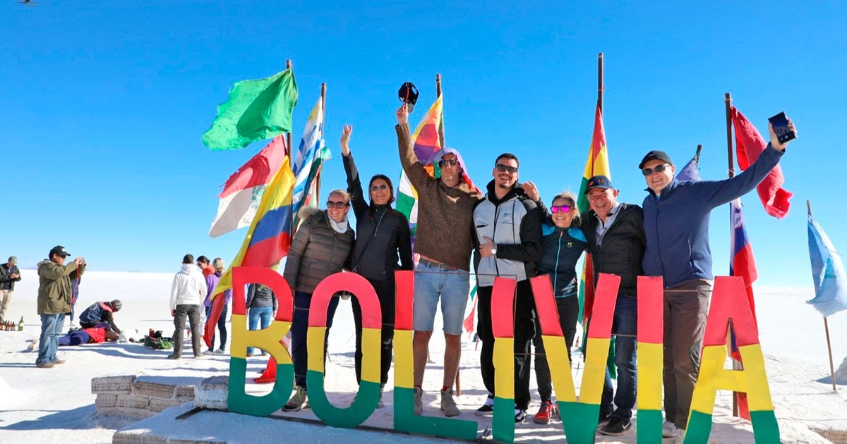 Gobierno impulsa plan para duplicar aporte del turismo al PIB nacional