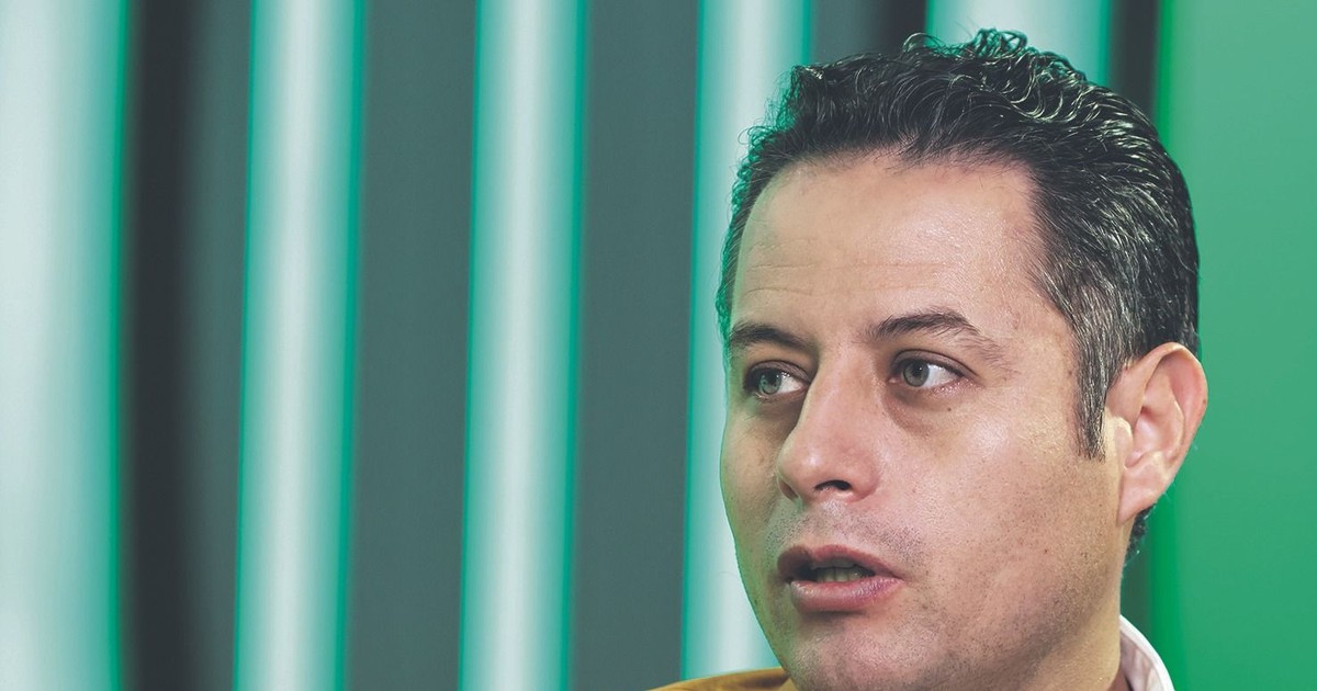 Gobernador Lara anuncia viaje a India para cumbre global de inteligencia artificial Gobernador Lara anuncia viaje a India para cumbre global de inteligencia artificial