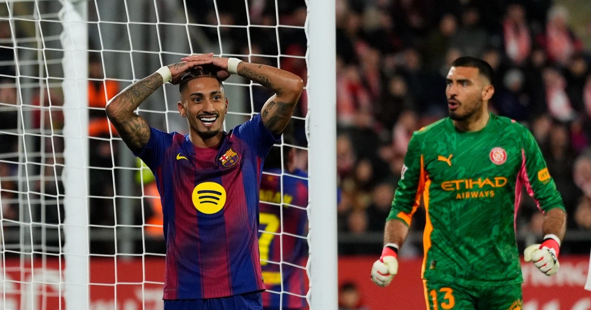 Girona vence al Barcelona en España y arrebata el liderato del campeonato Girona vence al Barcelona en España y arrebata el liderato del campeonato