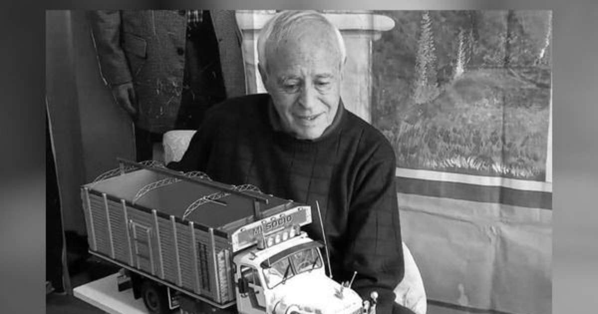 Artistas y políticos despiden a David Santalla en emotivo acto en La Paz