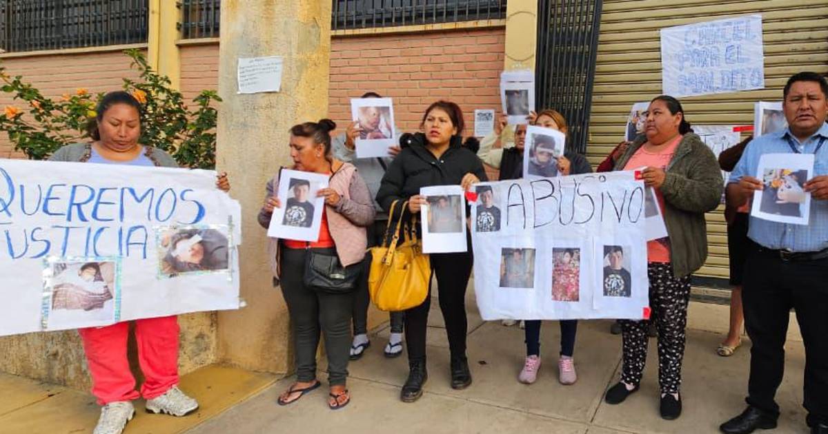 Vecino en Cochabamba golpea a niño mientras jugaba en parque según denuncia