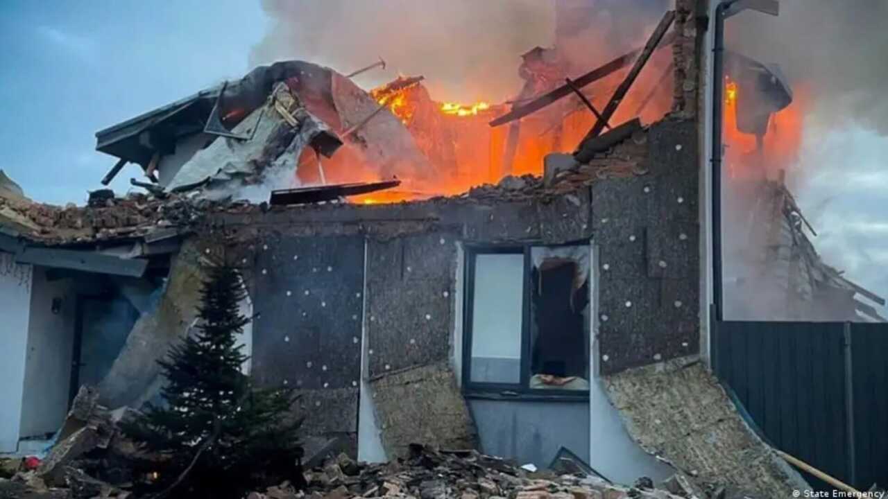 Moscú advierte ataque nuclear si Estados Unidos entrega tecnología atómica a Ucrania Moscú advierte ataque nuclear si Estados Unidos entrega tecnología atómica a Ucrania