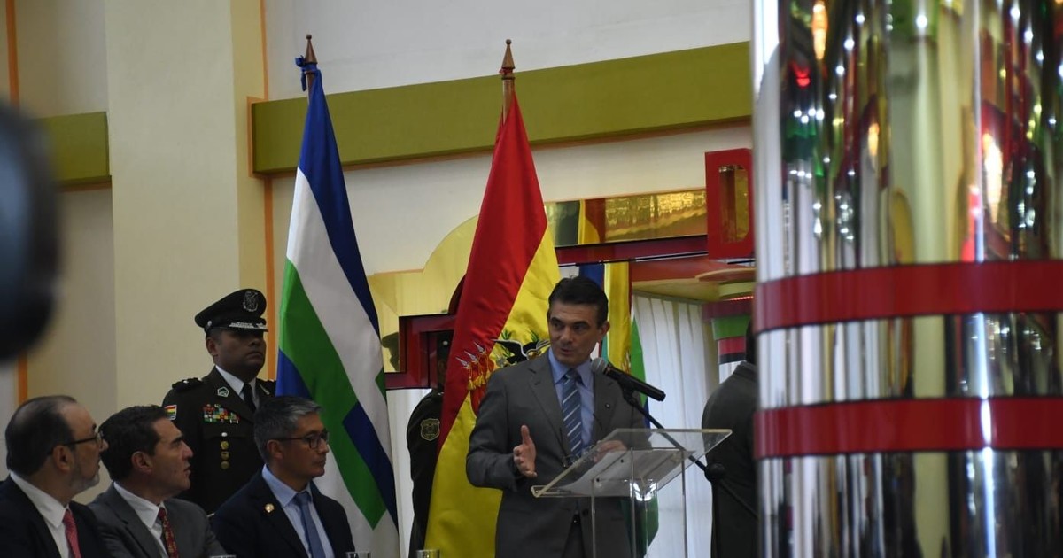 Paz anuncia cruzada internacional con visitas a Estados Unidos Chile y Brasil Paz anuncia cruzada internacional con visitas a Estados Unidos Chile y Brasil