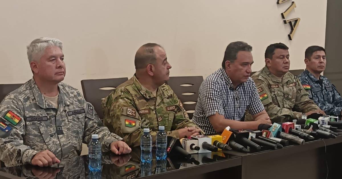 Gobierno confirma tres investigaciones y análisis de caja negra tras siniestro aéreo