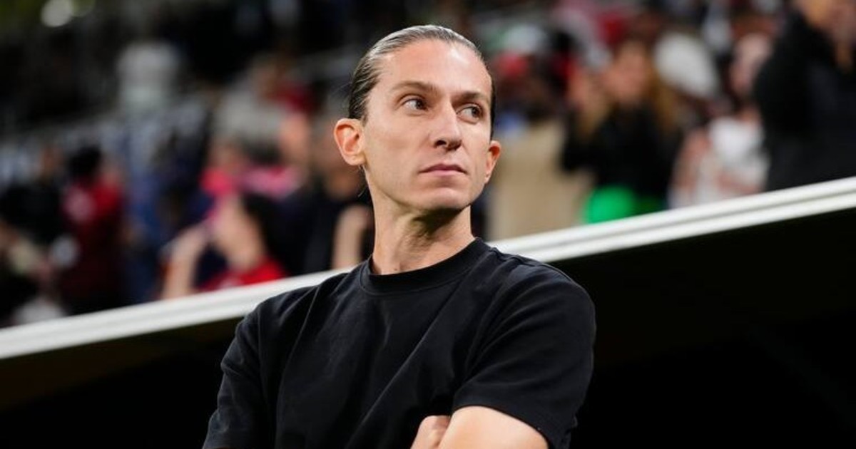 Flamengo despide a Filipe Luis tras derrota en torneo brasileño