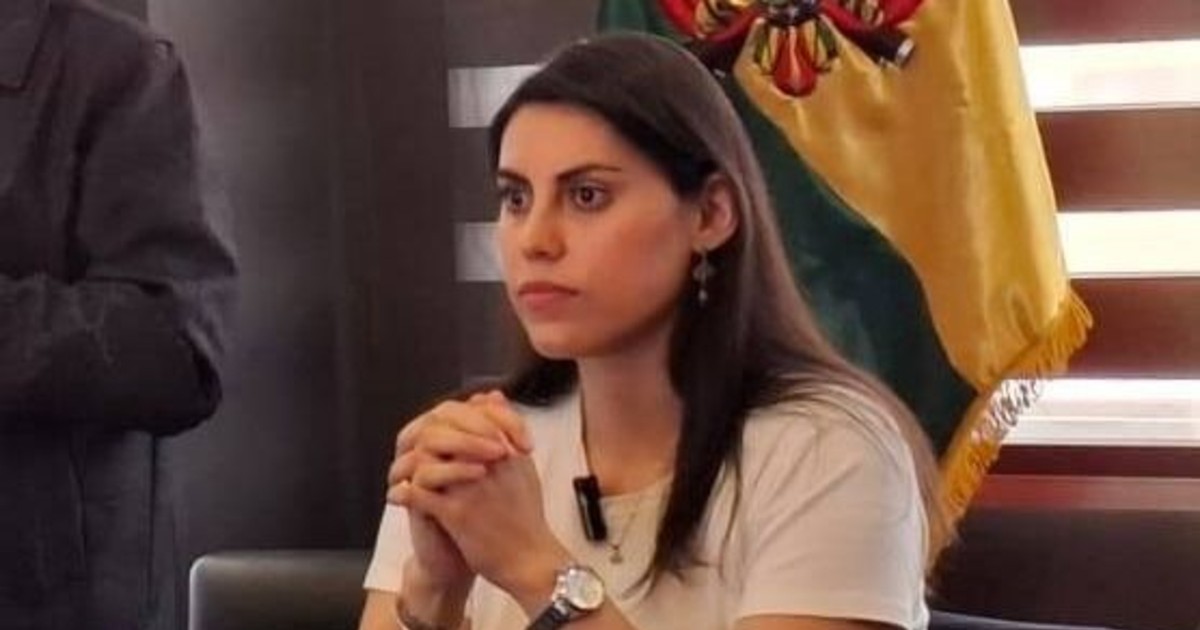 Críticas suman a Viceministra Barrientos por sus recientes declaraciones en Bolivia