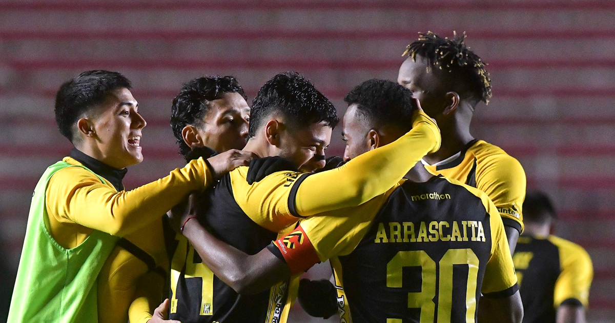 El Tigre vence a Nacional Potosí y avanza para enfrentar a Oriente en semifinales