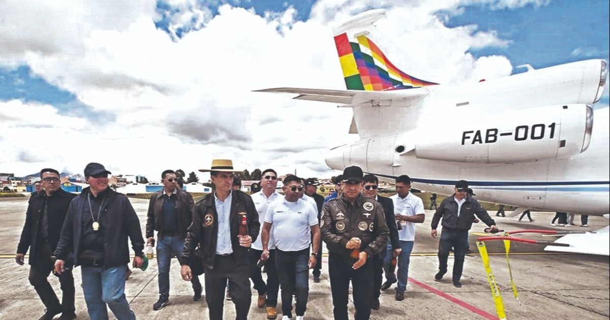 Presidente Paz viaja a Estados Unidos tras fallas inusuales en avión presidencial