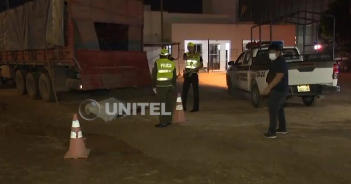 Hombre muere aplastado en accidente entre camiones en la ciudad