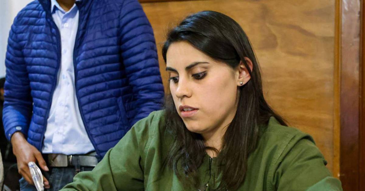 Andrea Barrientos renuncia a viceministerio de Autonomías tras críticas al modelo 50 50