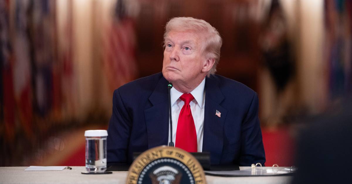 Donald Trump anuncia que líder iraní necesitará su aprobación para gobernar