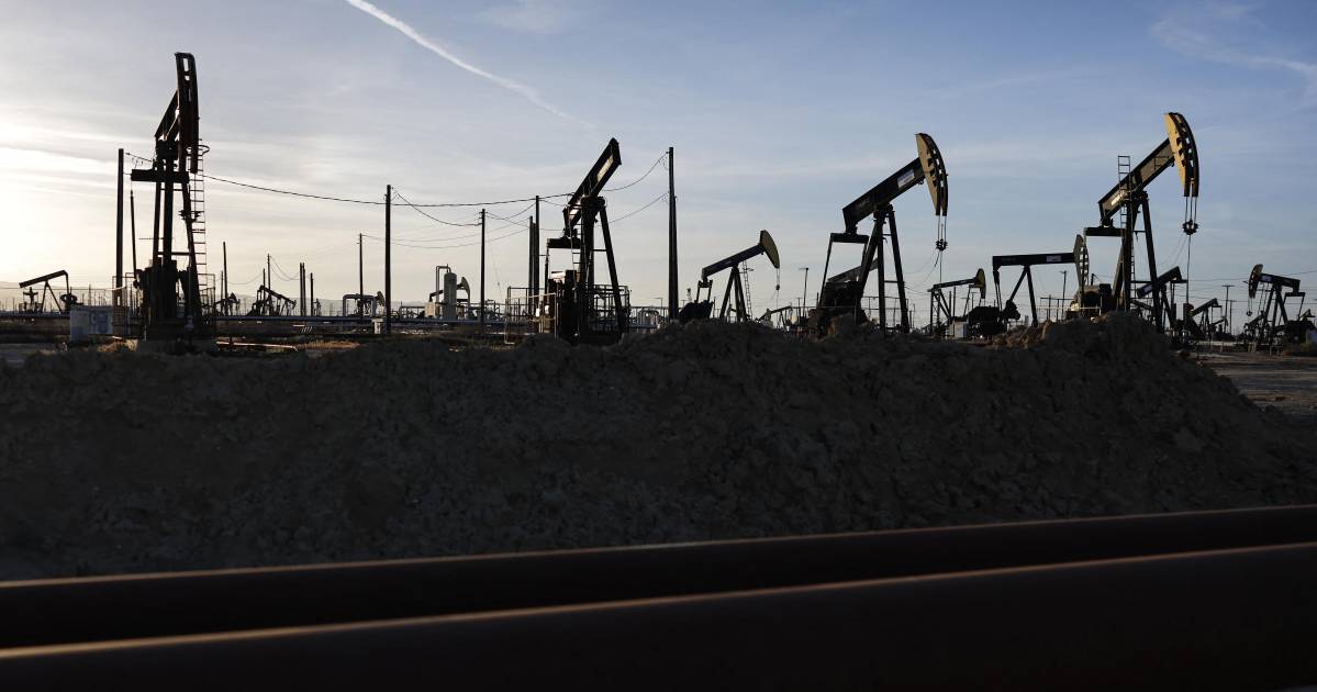 Estados Unidos libera 172 millones de barriles de petróleo de reserva estratégica