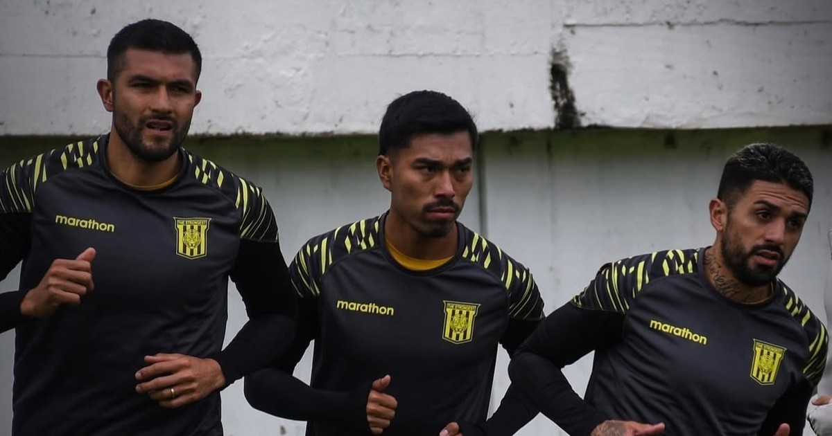 Real Oruro recibe a Tigre en Oruro en semifinales del Repechaje de fútbol