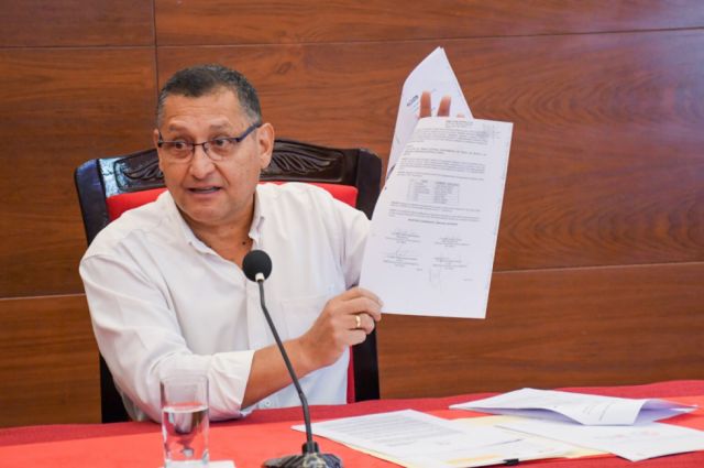 Montes anuncia transición gubernamental en La Paz desde el próximo lunes