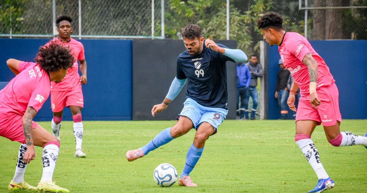 Independiente del Valle vence a Bolívar en Quito en el segundo partido del torneo Independiente del Valle vence a Bolívar en Quito en el segundo partido del torneo