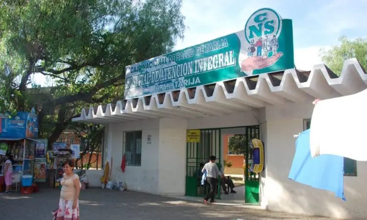 Caja de Salud impulsa digitalización en La Paz para eliminar filas de asegurados