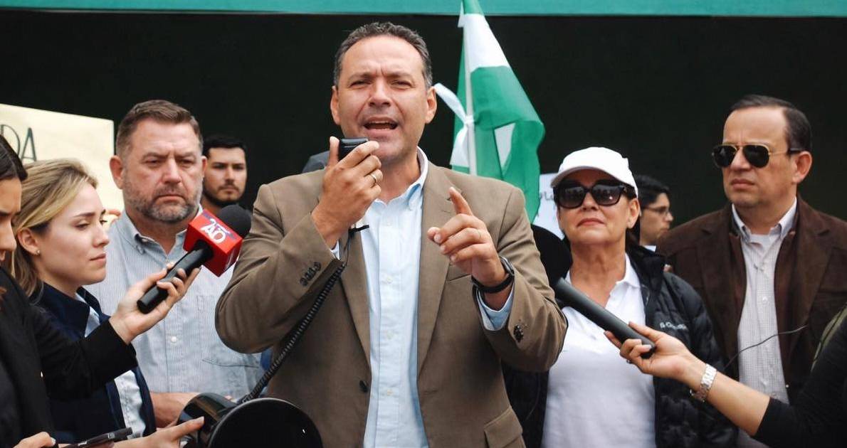 Cívicos advierten que Gobierno debe impulsar cambios estructurales en YPFB tras posesión de presidenta Cívicos advierten que Gobierno debe impulsar cambios estructurales en YPFB tras posesión de presidenta