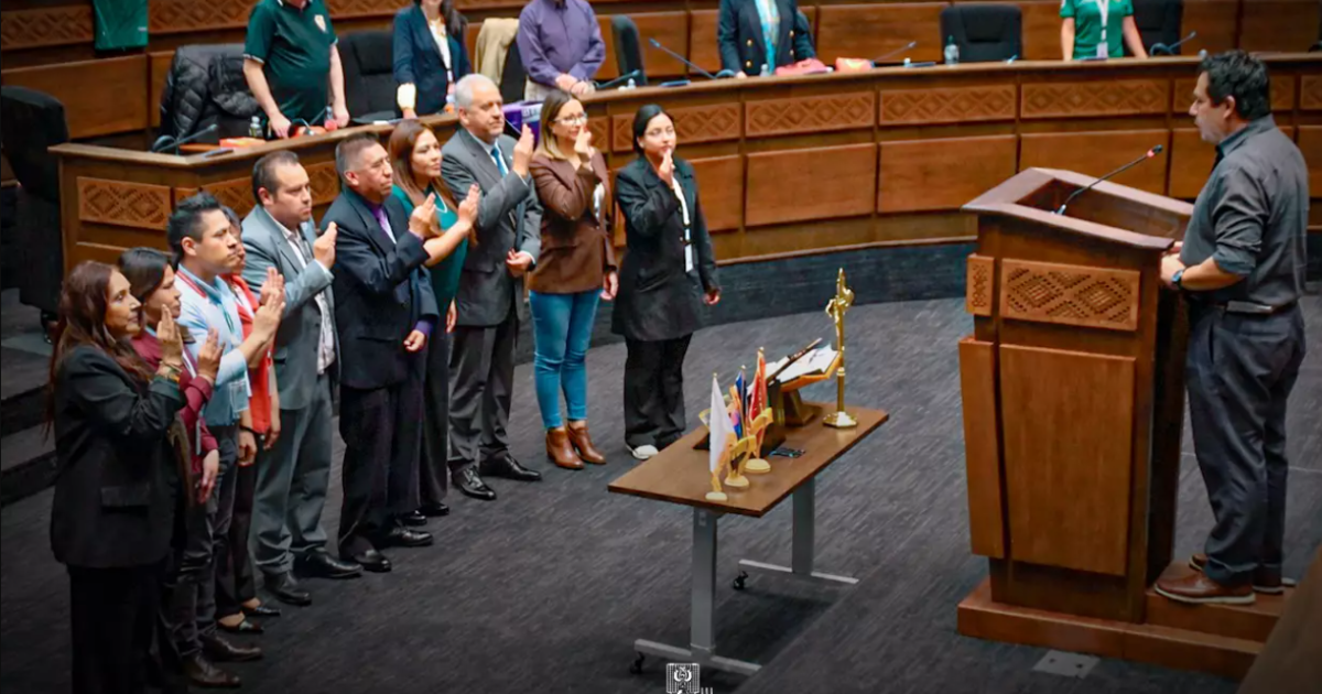 Comisión de Ética de Diputados instala directiva y define reglamento Comisión de Ética de Diputados instala directiva y define reglamento