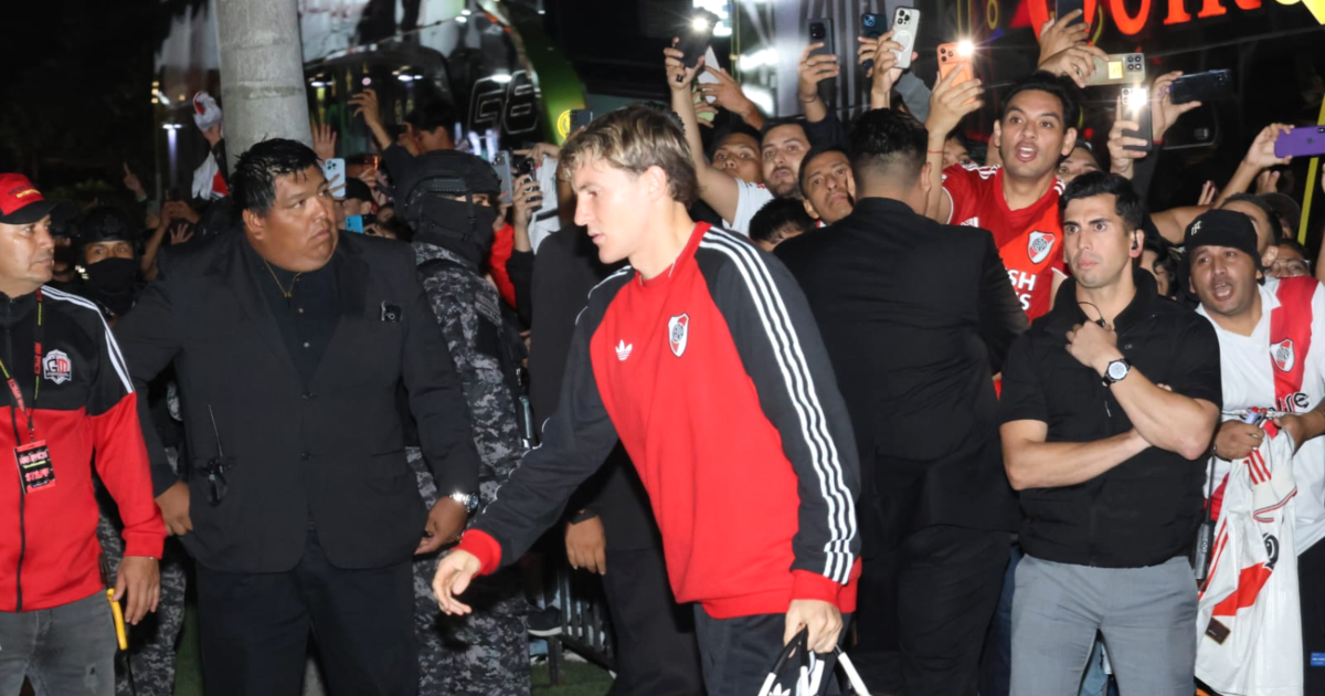 River Plate llega a Santa Cruz con fuerte seguridad para debutar en Copa