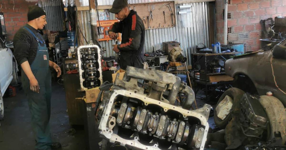 UMSA revela que gasolina no cumple con calidad exigida para vehículos