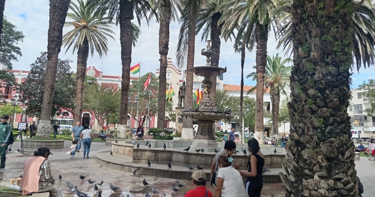 Presidente Rodrigo Paz participa en actos por aniversario de Tarija Presidente Rodrigo Paz participa en actos por aniversario de Tarija