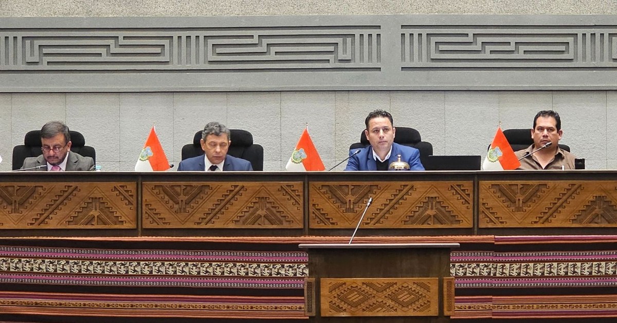 La Asamblea rechaza la censura contra el ministro Medinaceli tras interpelación La Asamblea rechaza la censura contra el ministro Medinaceli tras interpelación