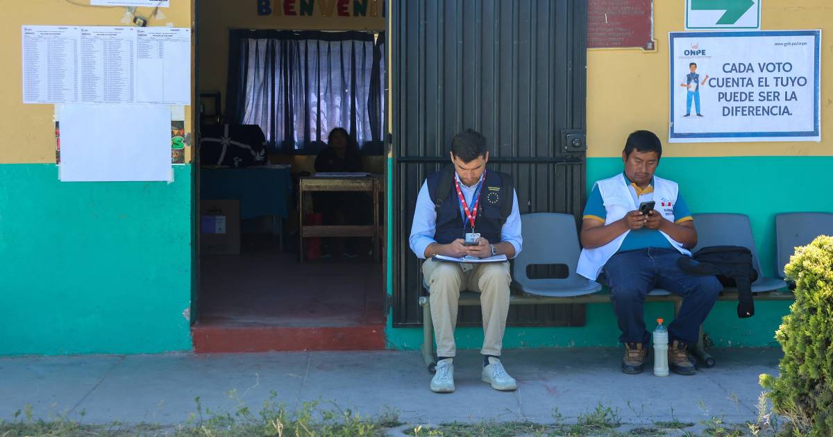 000 peruanos afectados por falta de materiales electorales