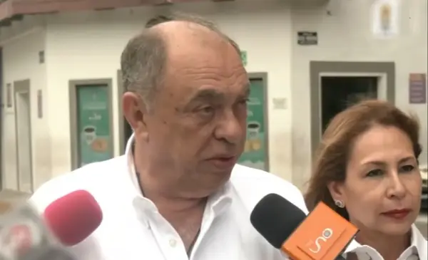 Otto Ritter inicia su jornada electoral con misa en la Catedral Metropolitana de Santa Cruz