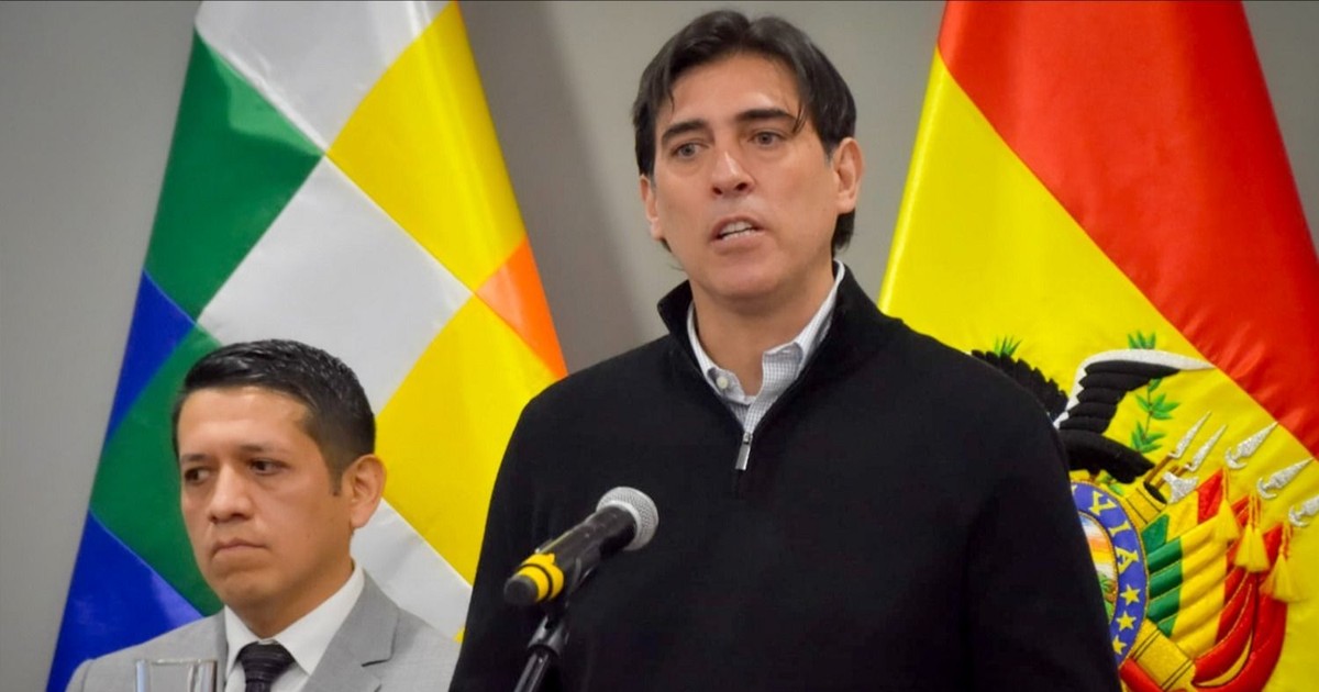 Interpelación a ministro de Obras Públicas fijada para el 29 de abril por caso del avión siniestrado