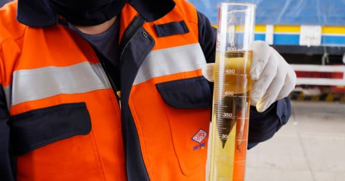 Dirigente del transporte libre de Santa Cruz denuncia daños en el 80% de vehículos por gasolina desestabilizada