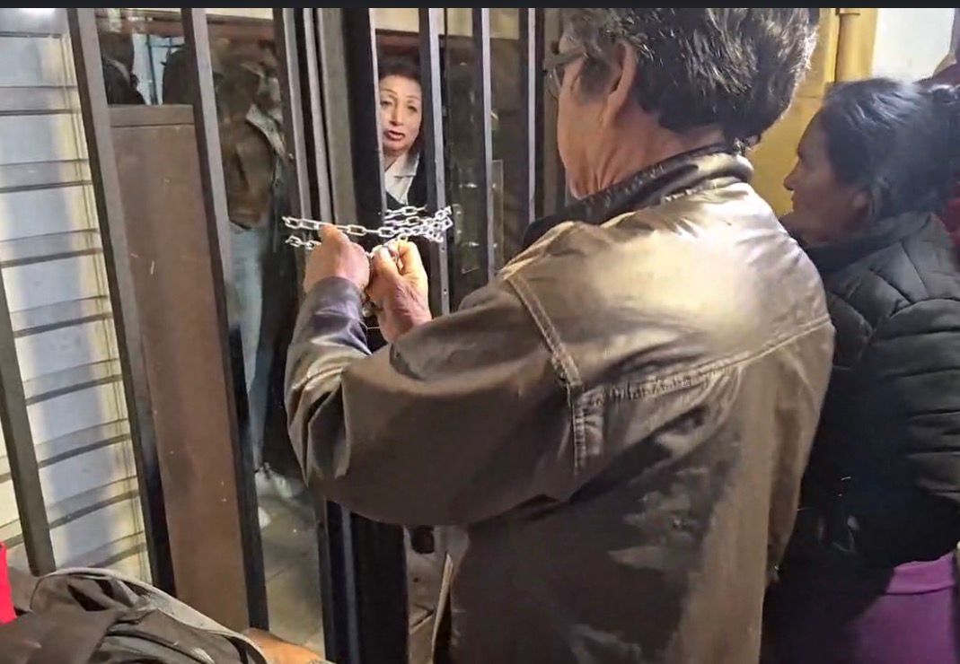 Huelga de hambre en la Asamblea se agrava por retención de 40 funcionarios