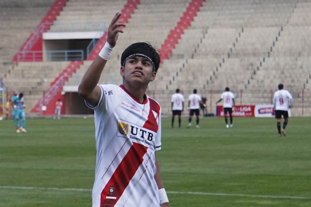 Tres penales en El Alto: Always Ready gana con goles de Torrico, Saucedo y Maraude