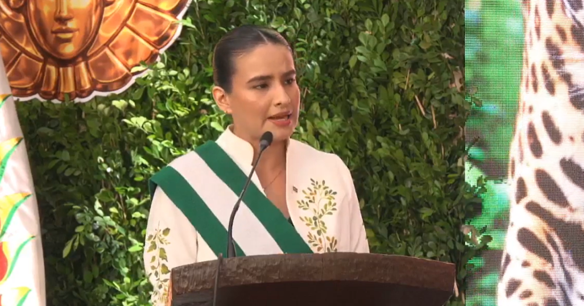 Paola Aguirre asume como primera vicegobernadora de Santa Cruz y destaca el empoderamiento femenino y la transparencia en su gestión