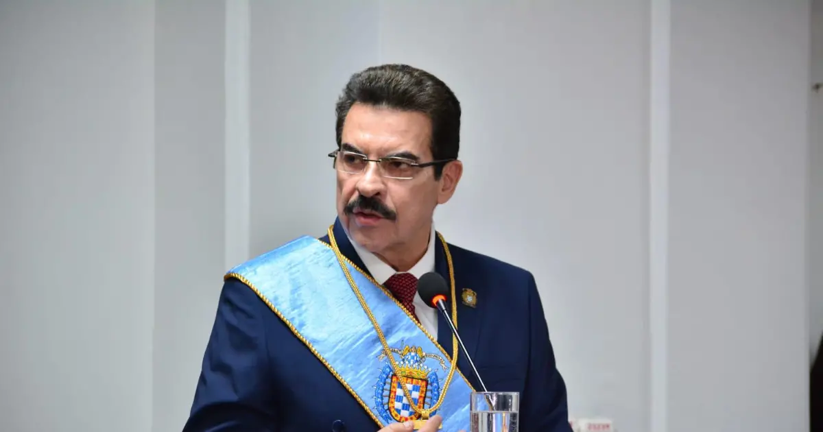 Reyes Villa y once concejales juran en el Tribunal Departamental de Justicia tras su reelección