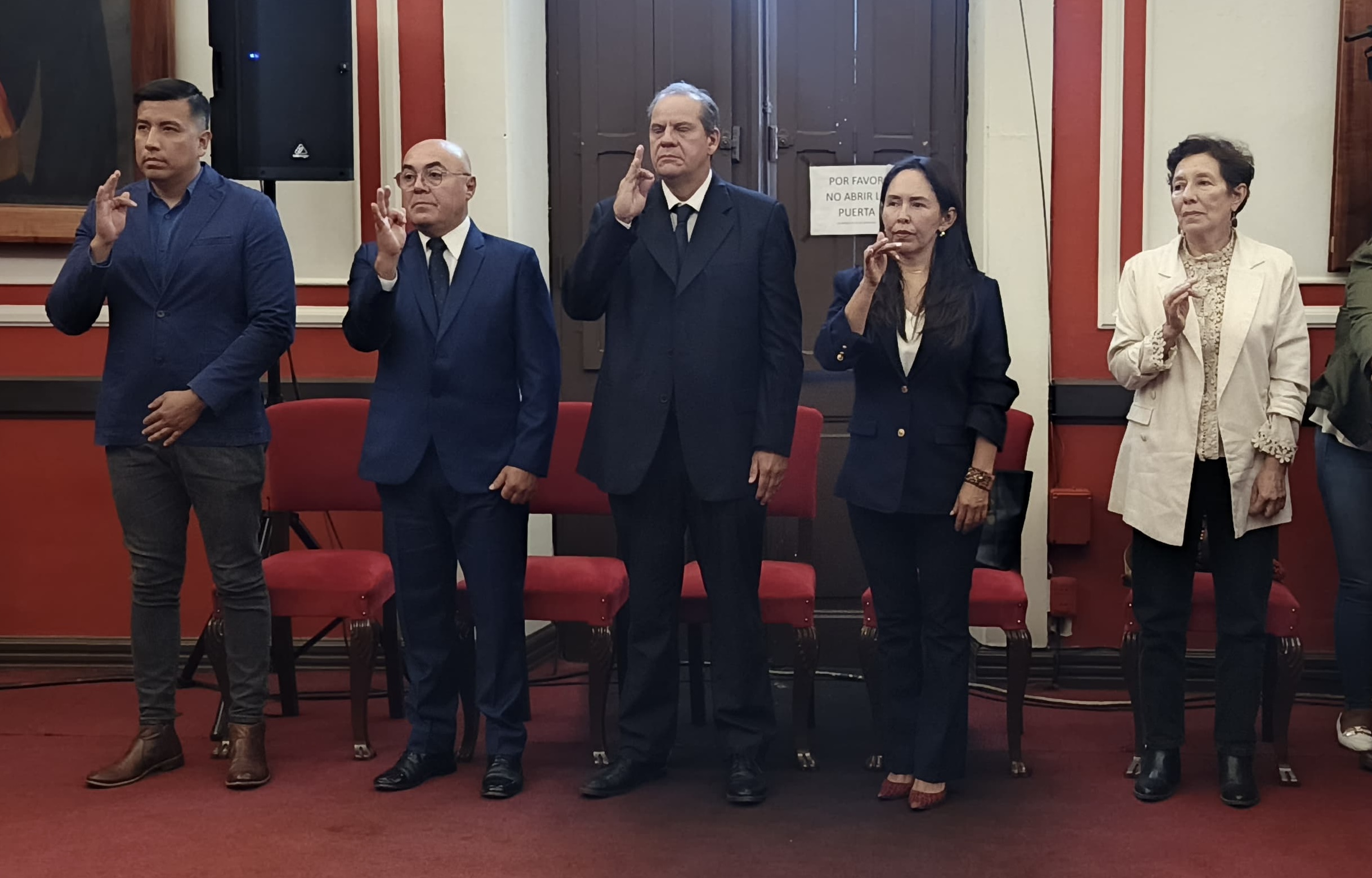 María René Soruco posesiona a su gabinete en Tarija para enfrentar retos económicos y sociales