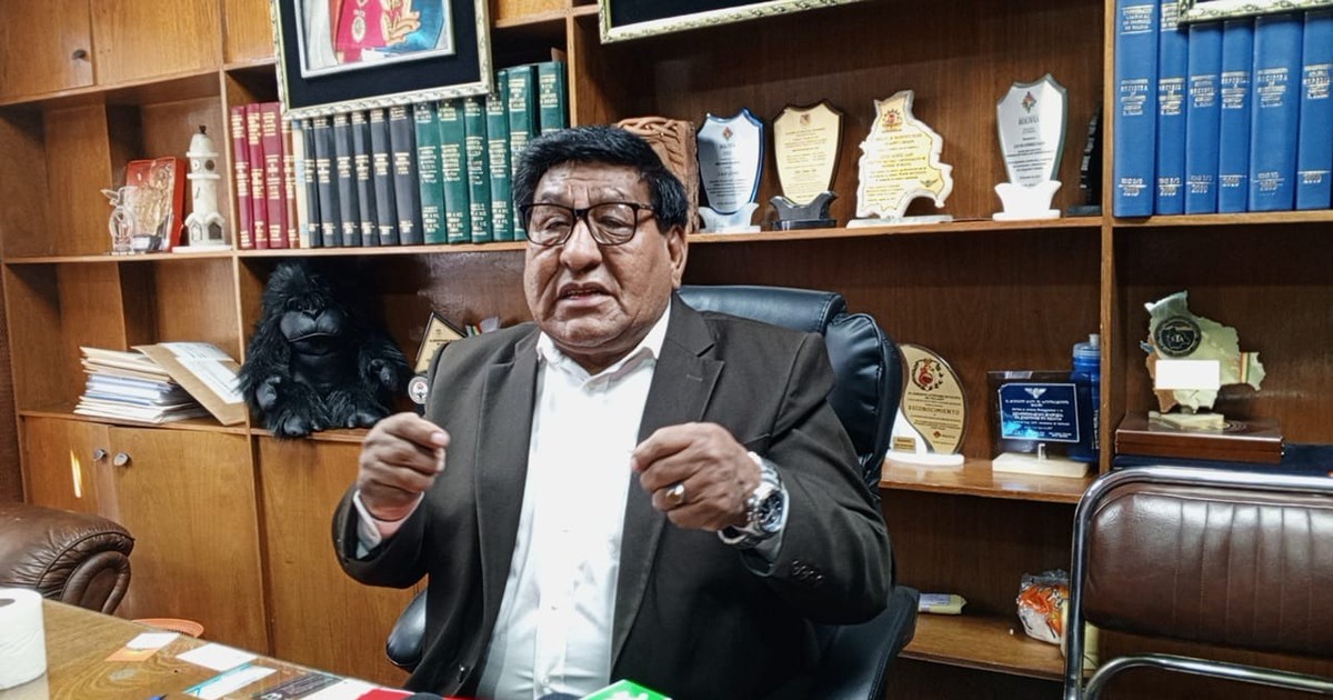 Confederación Nacional de Chóferes califica de “exitoso” el paro y condiciona diálogo a presencia del presidente Paz