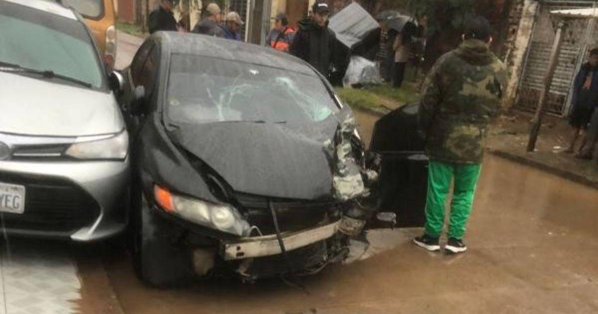 Enfermera muere en choque frontal en la avenida Soberanía Nacional, Santa Cruz