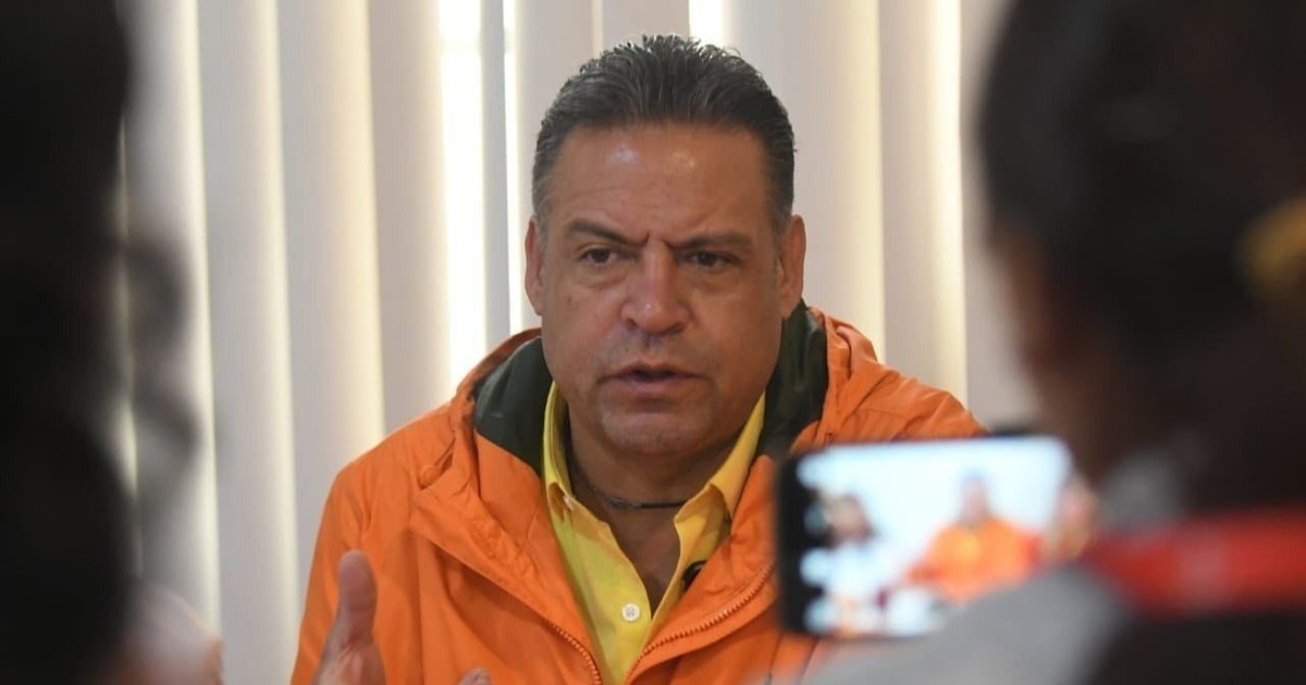 Más de 400 turistas varados y cortes en carreteras afectan La Paz y Beni por protestas contra la Ley 1720