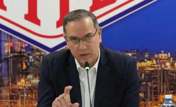 Yussef Akly denuncia ocultamiento interno sobre desestabilización del combustible en Bolivia