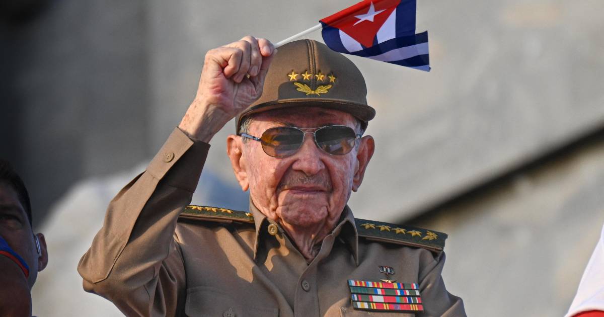 Estados Unidos sopesa acusar formalmente a Raúl Castro por derribo de aviones de ‘Brothers to the Rescue’ en 1996 Estados Unidos sopesa acusar formalmente a Raúl Castro por derribo de aviones de ‘Brothers to the Rescue’ en 1996