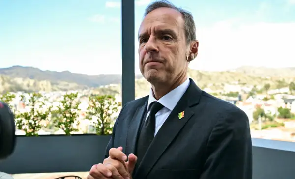 Quiroga llama al diálogo con sectores legítimos y a aplicar la ley contra quienes buscan desestabilizar la democracia
