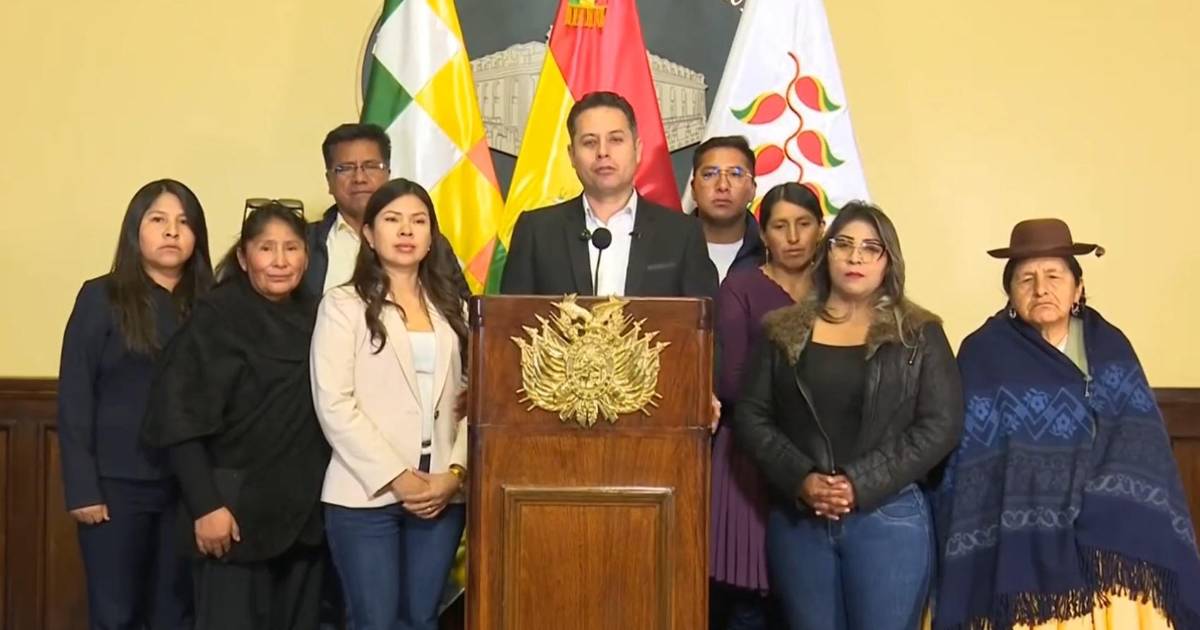 Vicepresidente Edmand Lara insta al presidente Rodrigo Paz a dialogar con sectores movilizados y la COB