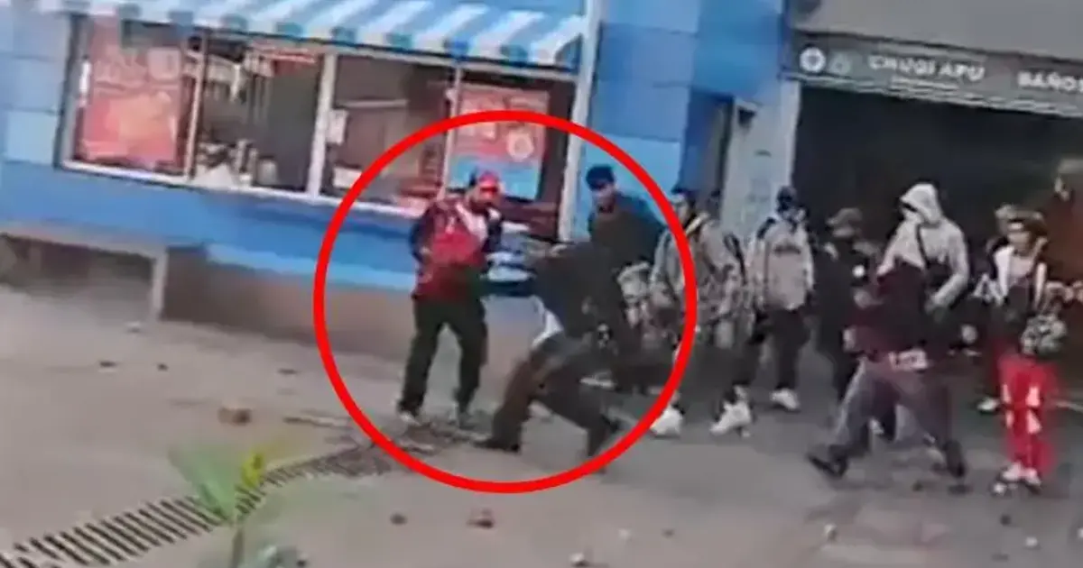 Abogado defensor niega que sus clientes agredieran a policía en el teleférico celeste y pedirá videos de seguridad Abogado defensor niega que sus clientes agredieran a policía en el teleférico celeste y pedirá videos de seguridad