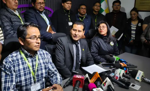 Cinco personas identificadas con dinero presuntamente destinado a bloqueos en La Paz, continúa investigación