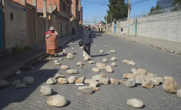 Pérdidas de más de 600 millones de dólares afectan a la industria boliviana por bloqueos y protestas