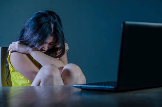 Adolescente de 14 años sentenciado por abuso y difusión de material íntimo de su novia en Tarija