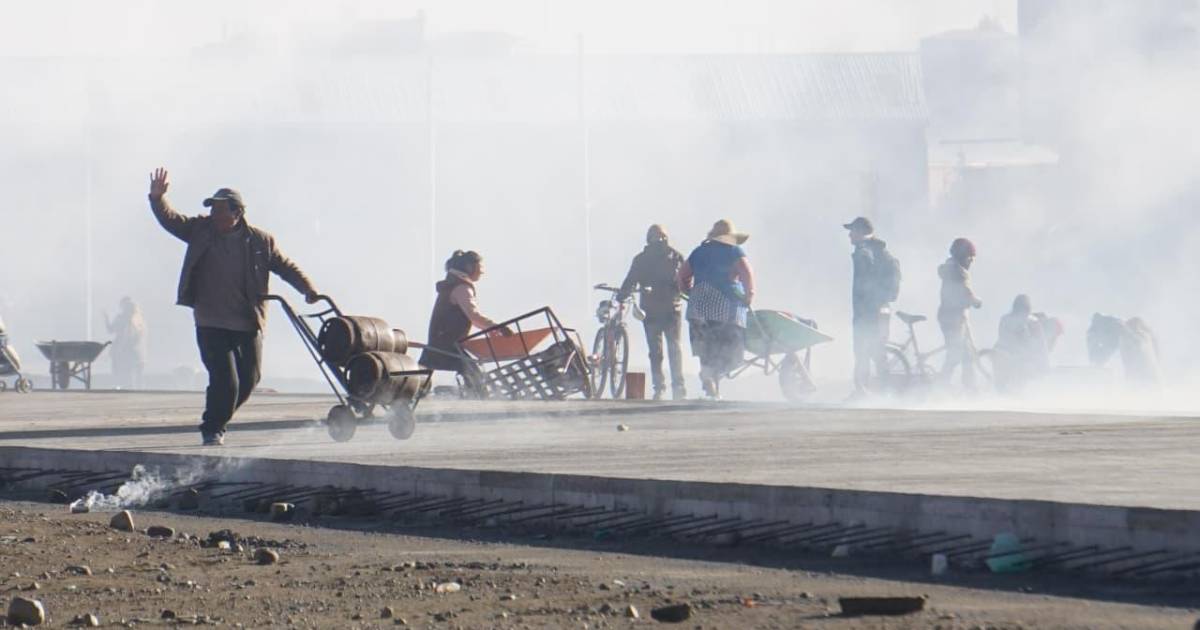 Zamora advierte que protestas en Santa Cruz y otros departamentos pueden enlutar al país si hay enfrentamientos Zamora advierte que protestas en Santa Cruz y otros departamentos pueden enlutar al país si hay enfrentamientos