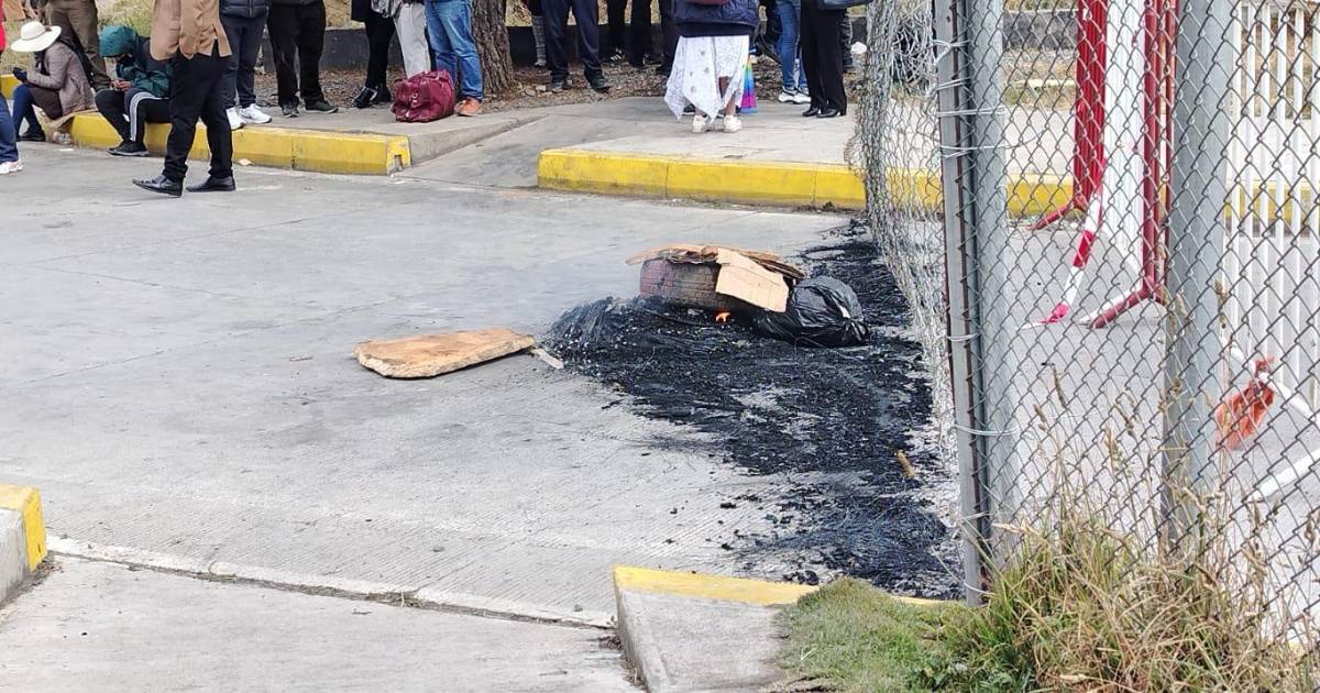 Nuevos bloqueos en el aeropuerto de El Alto afectan vuelos y encomiendas por protestas contra el Gobierno de Rodrigo Paz
