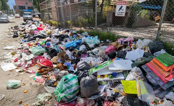 Acumulación de basura en Colcapirhua preocupa a vecinos y comerciantes por bloqueo al botadero municipal